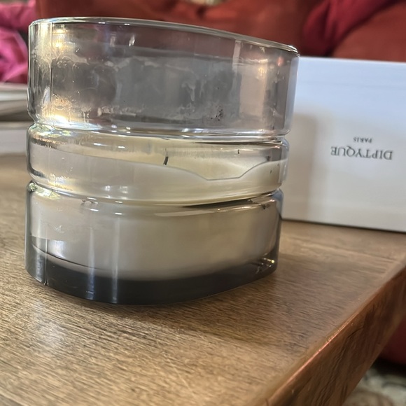 LA VALLÉE DU TEMPS (VALLEY OF TIME)
Refillable Candle - Picture 4 of 6